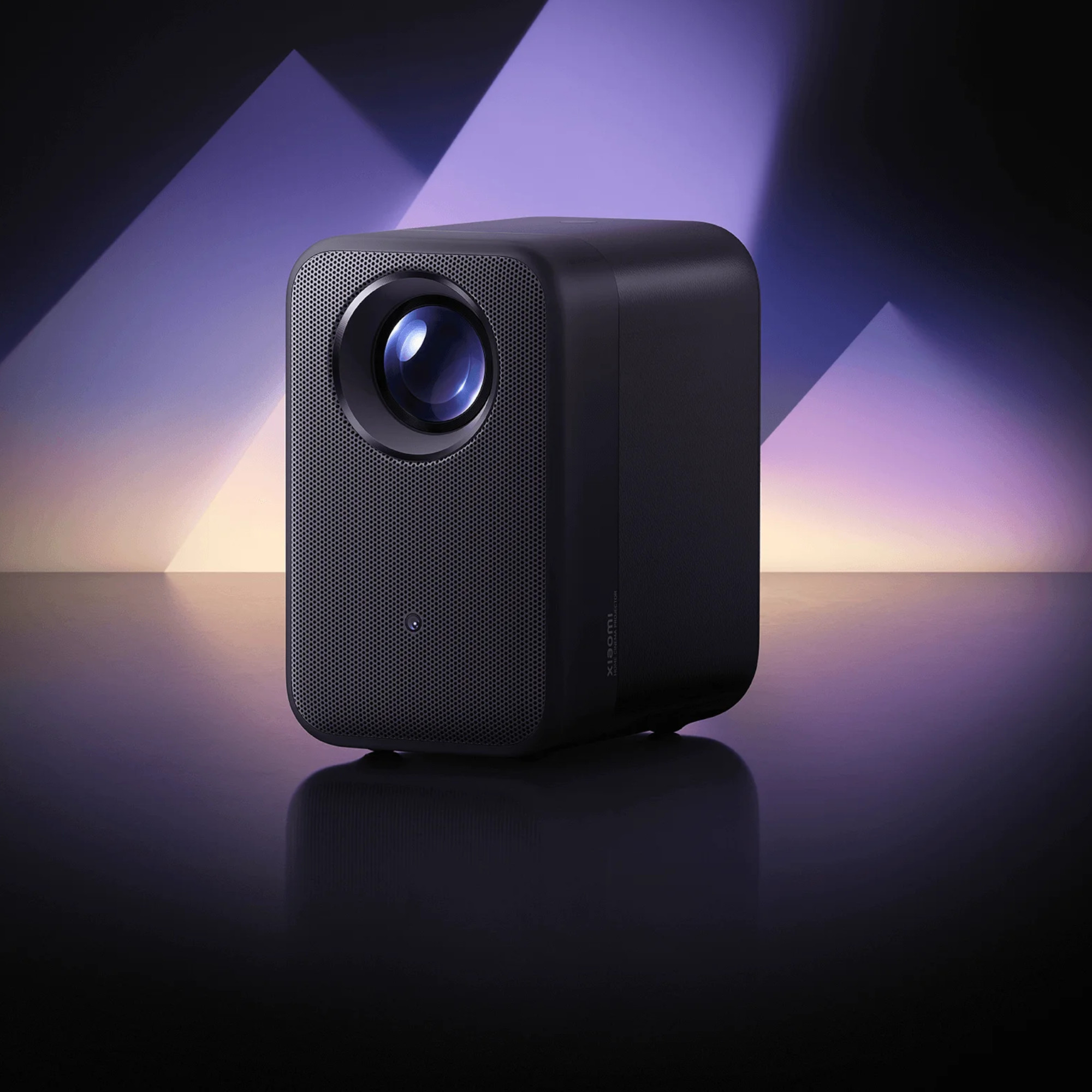 Proyector Xiaomi L1 Pro FHD 120'' Wifi Bluetooth Google Tv